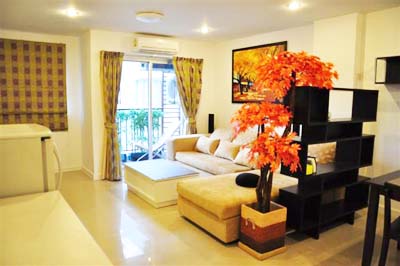 flat for rent near <strong>The Address Siam</strong>