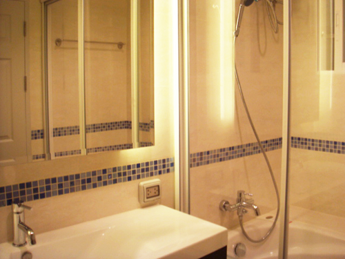 Life Ratchada Huaykwang  | condo for rent near MRT, Bangkok