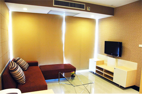The Trendy Sukhumvit 13, condo for rent near Nana BTS in Sukhumvit