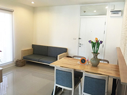 bright flat for rent near Wyne by Sansiri