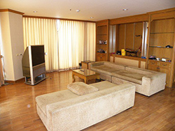 Riverside apartment near Baan Sathorn Chaophraya
