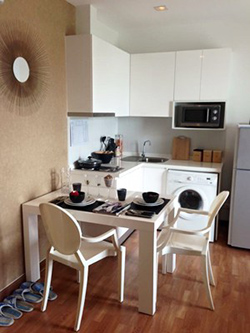 modern flat for rent near Supalai Park Srinakarin