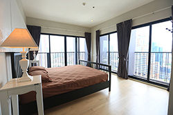 Noble Reveal Ekkamai apartment flat for rent