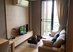 Klass Silom <strong>Sala Daeng apartment for rent</strong>