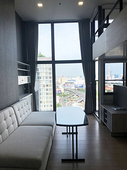 Chewathai Residence Asoke <strong>condo for rent in Phetchaburi Bangkok</strong>