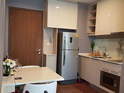 Chewathai Interchange condo apartment for rent in Bang Sue