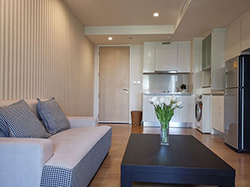 Collezio Sathorn-Pipat <strong>Silom apartment condo for rent</strong>