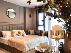 Life One Wireless <strong>Ploenchit Phloen Chit apartment condo flat for rent</strong>