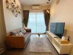 Whizdom Avenue Ratchada <strong>Ladprao (Lat Phrao) condo apartment flat for rent</strong>